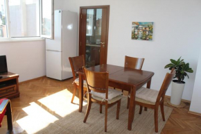 Sunny Cozy Flat in the Centre, close to beach, 4 rooms, 105sqm